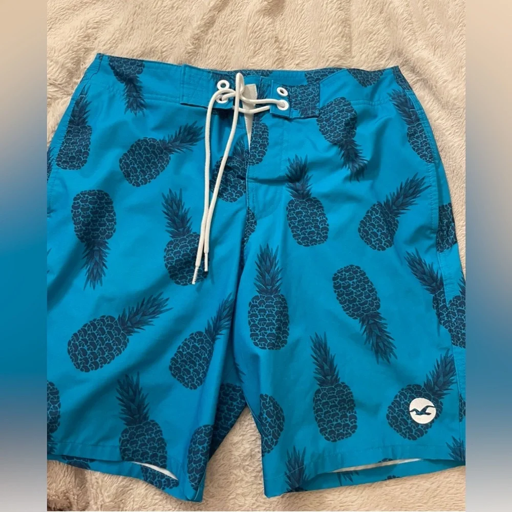 EUC Hollister Blue Pineapple Patterned Swim Trunks